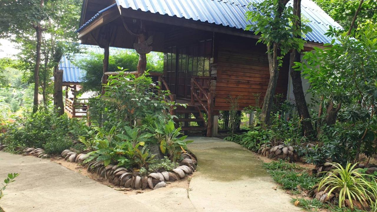 Esmeralda View Resort - SHA Plus Ko Yao Exterior foto