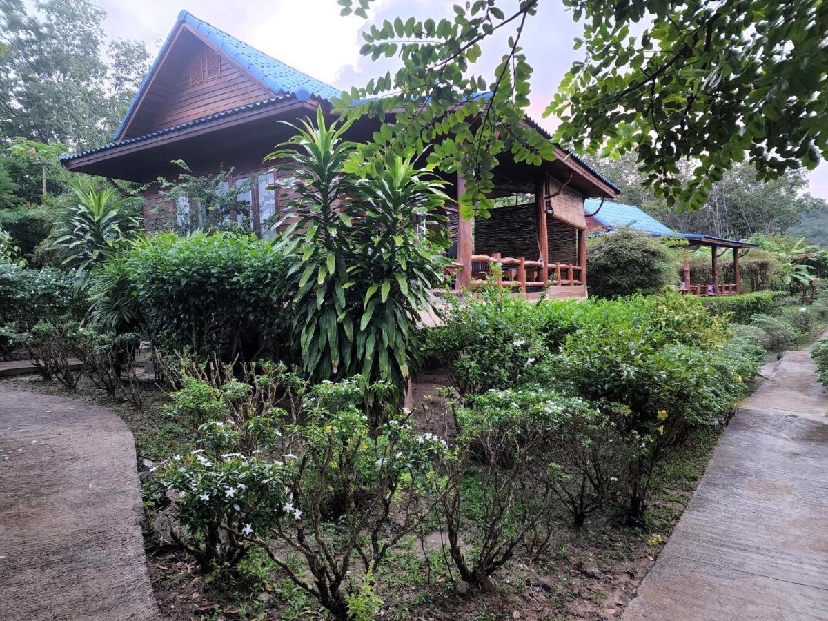 Esmeralda View Resort - SHA Plus Ko Yao Exterior foto